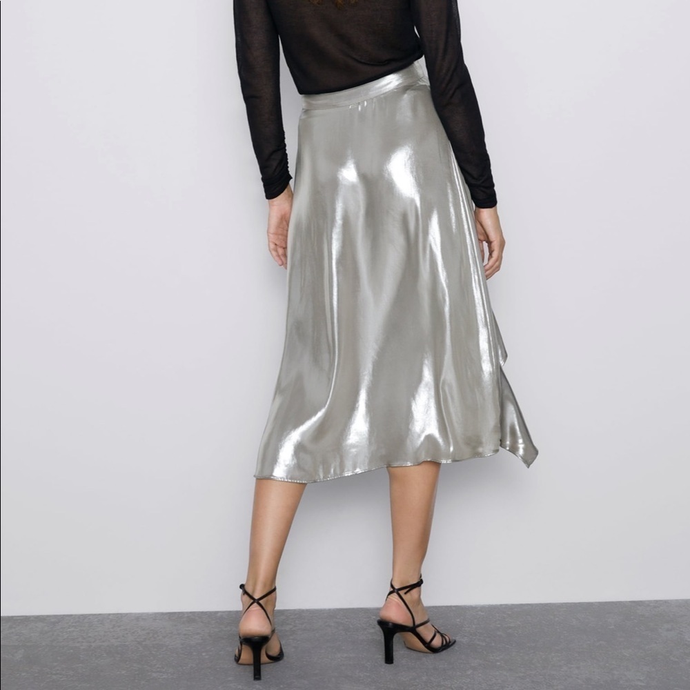 ZARA Metallic Effect Ruffled Skirt - Picture 4 of 6